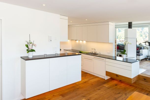 Schnueriger_Schreinerei_Innenausbau-Schraenke-Referenzen-schnueriger161018-8160